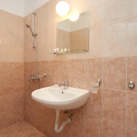 Family Summer Hotel 2*