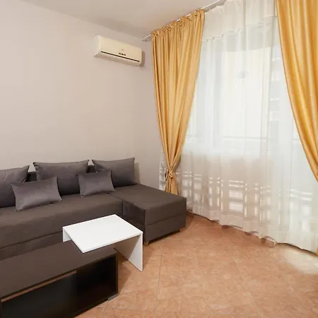 Family Summer Hotel Rawda