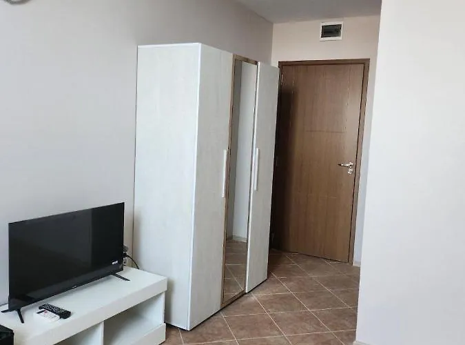 Hotel Family Summer Rawda